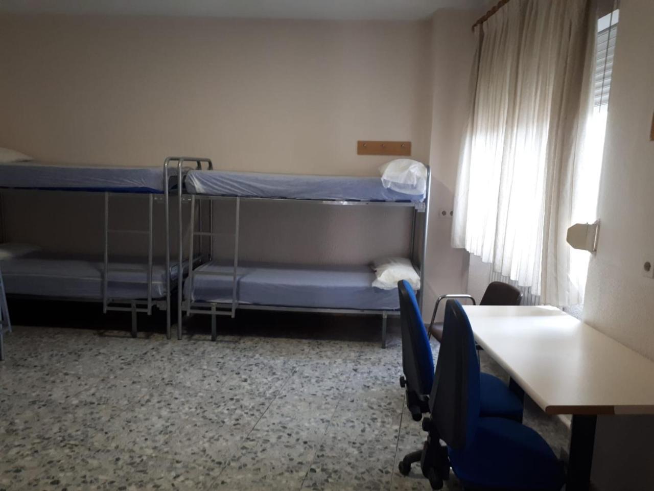Albergue Peregrinos San Francisco De Asis León Dış mekan fotoğraf
